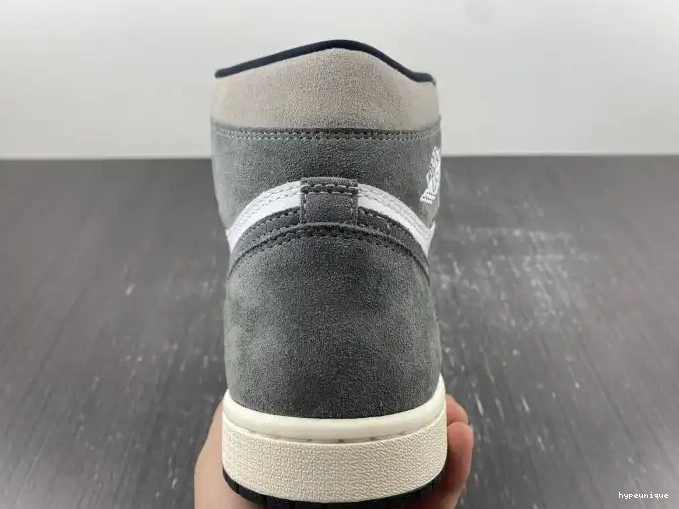 HYPE DZ5485-051 Retro OG High Jordan Black 1 Washed 0529
